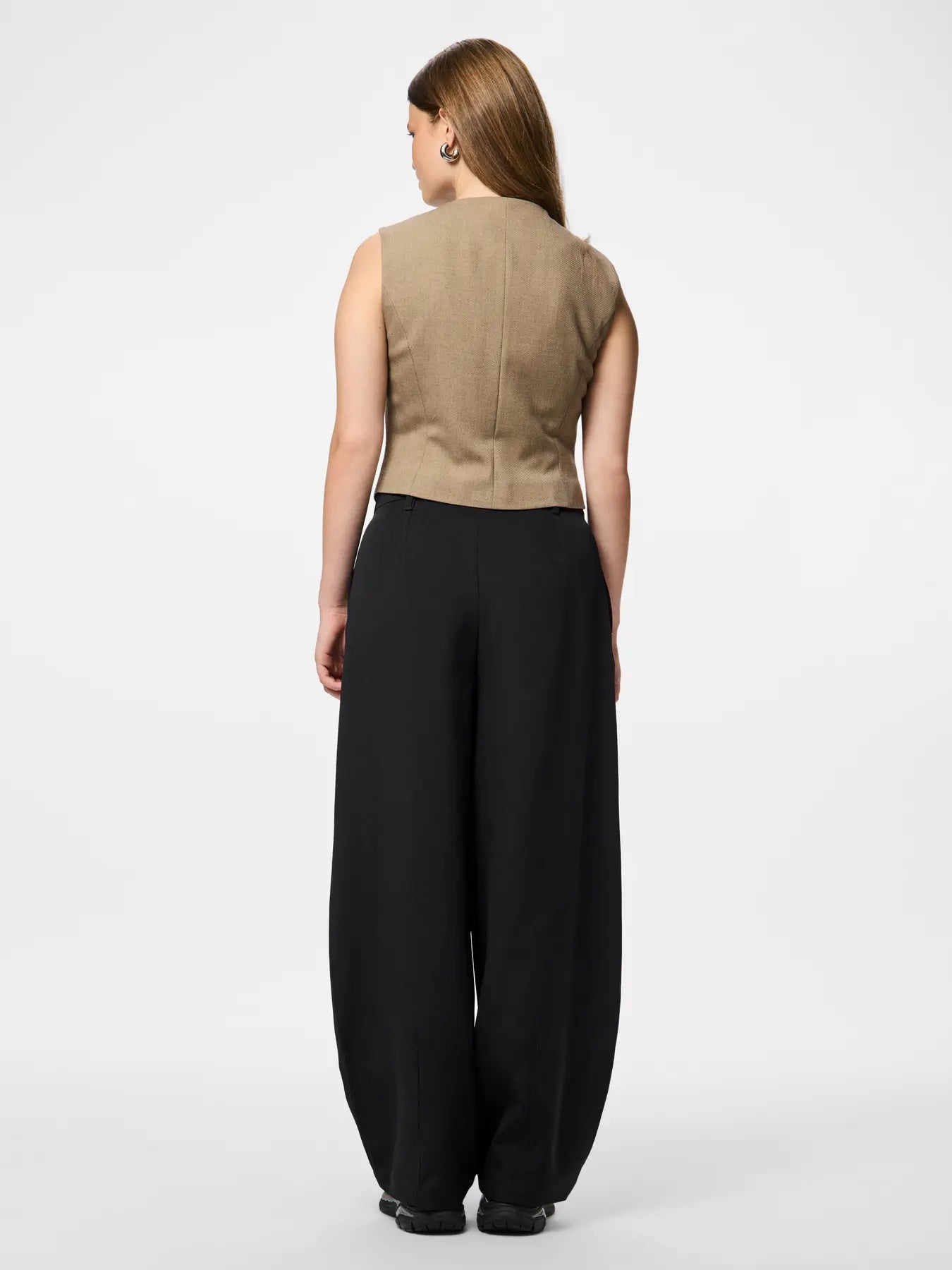 BUBBLES ASYMMETRIC VEST - Greige