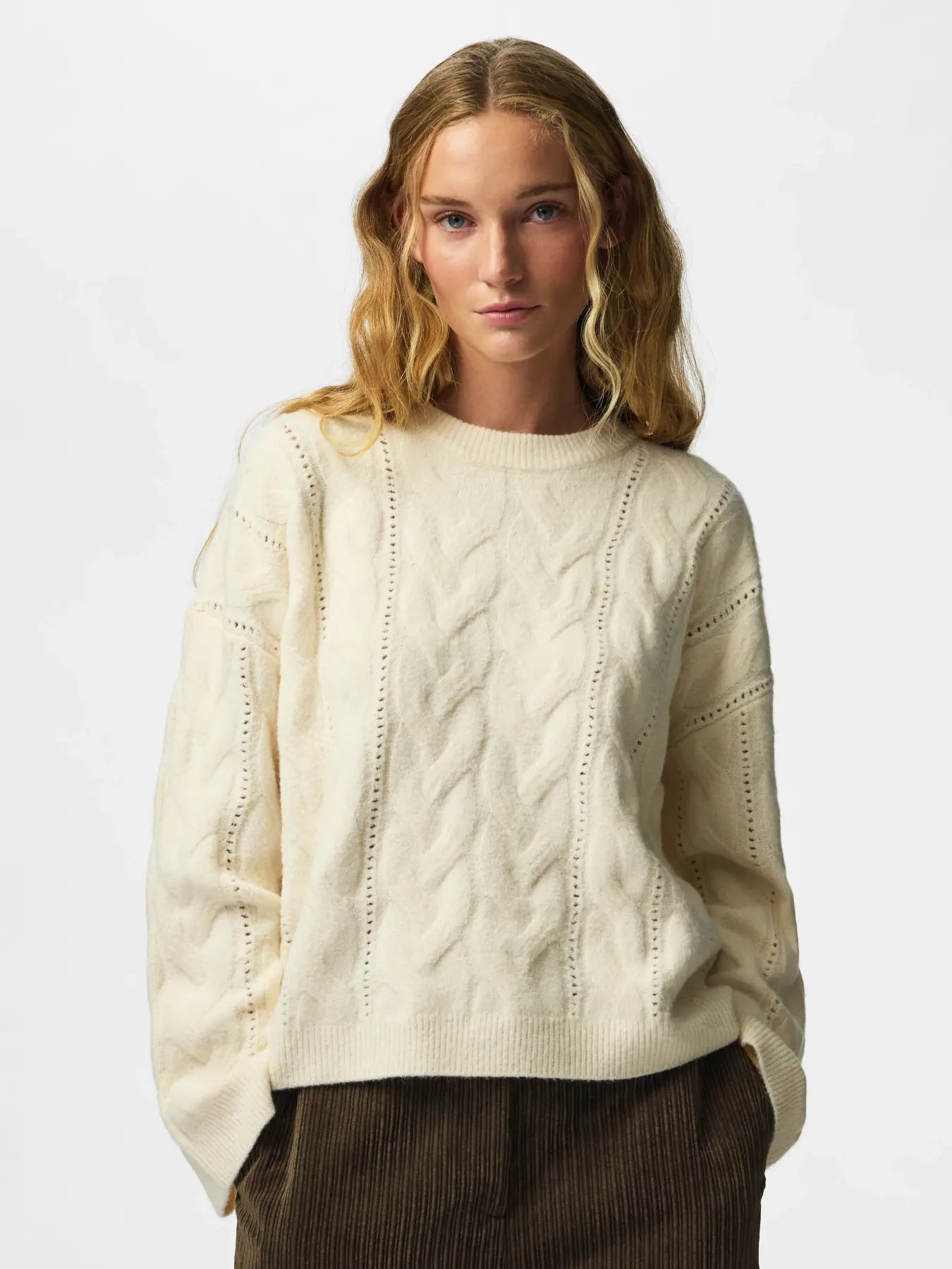KATHY LS O-NECK CABLE KNIT - Birch MELANGE