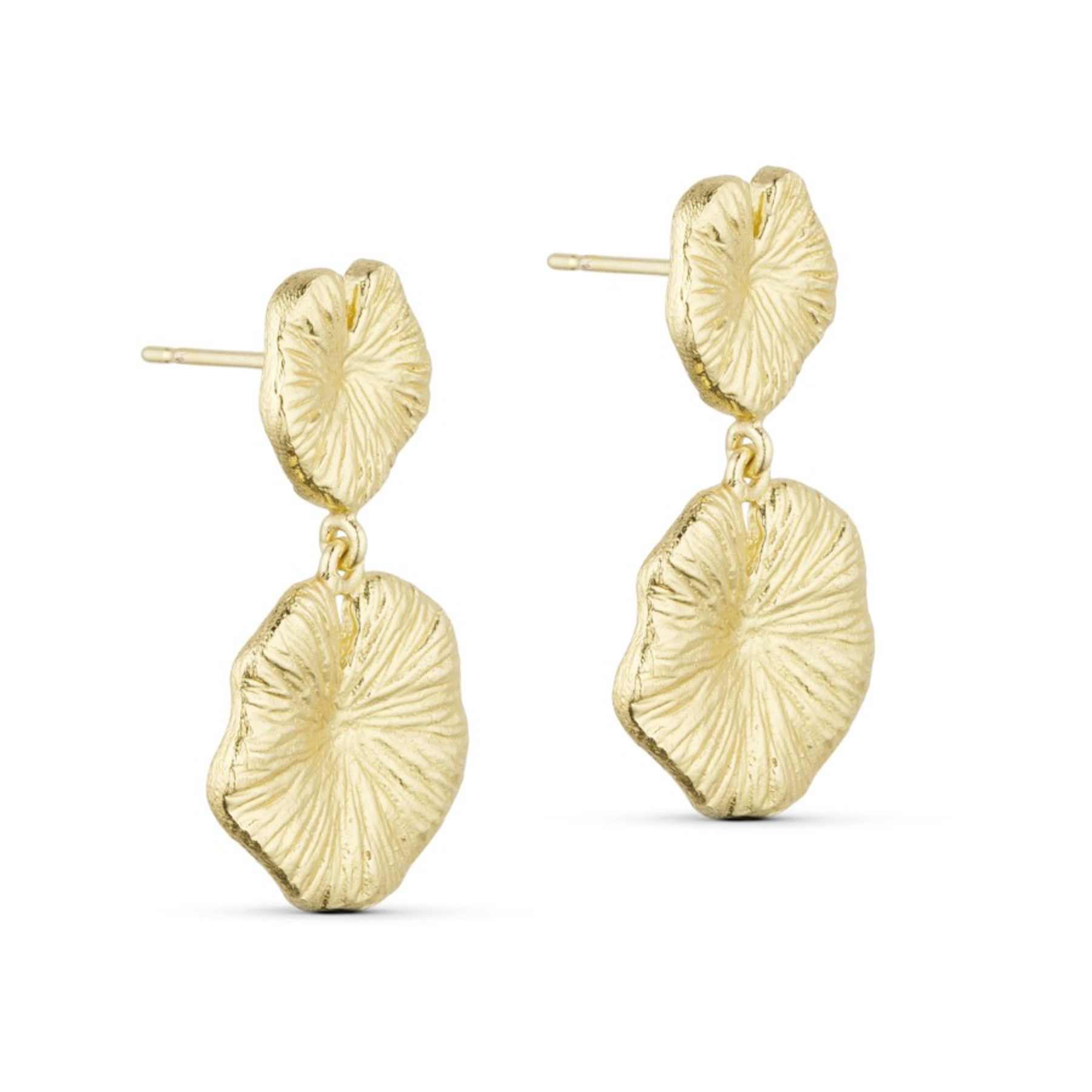Hannah water lilly post earrings  - 24K Guldbelagt