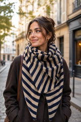 Big Knit Scarf w. Stripes - Navy Blue