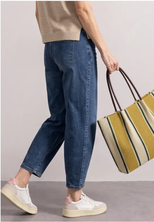 Karlie Barrel High Waist - Medium Blue Washed