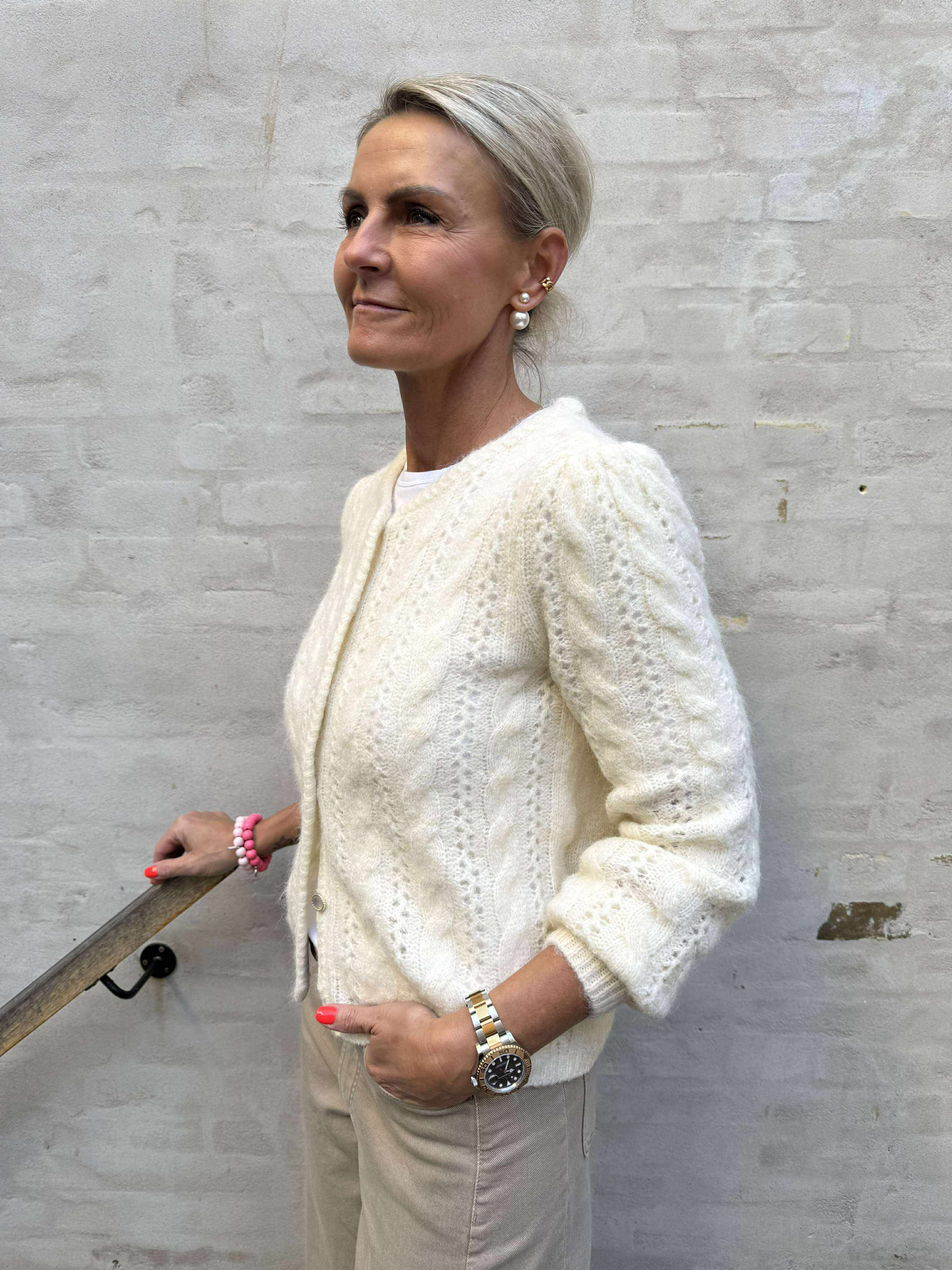 GABRIELLE LS O-NECK CARDIGAN - Birch W. DTM BUTTON