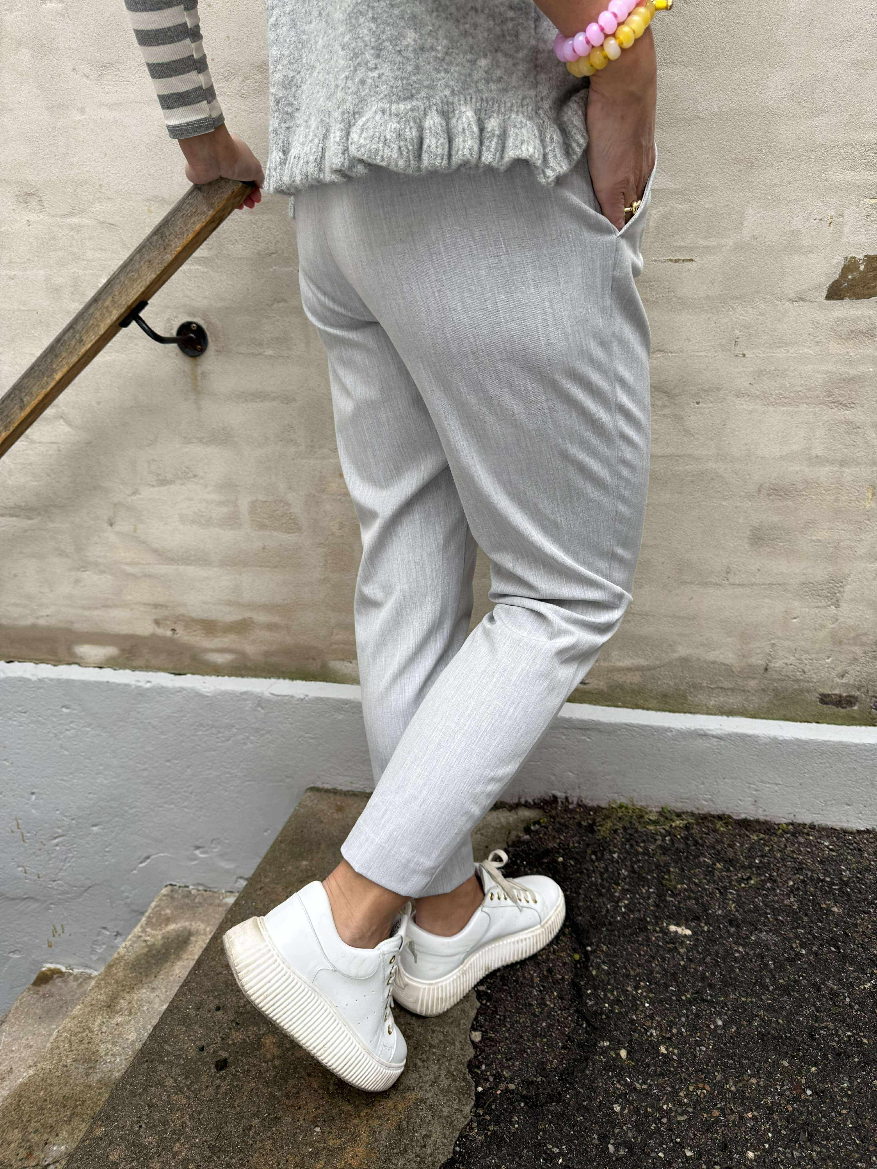 Lisa SLIM Pants - Ljusgrå Melange