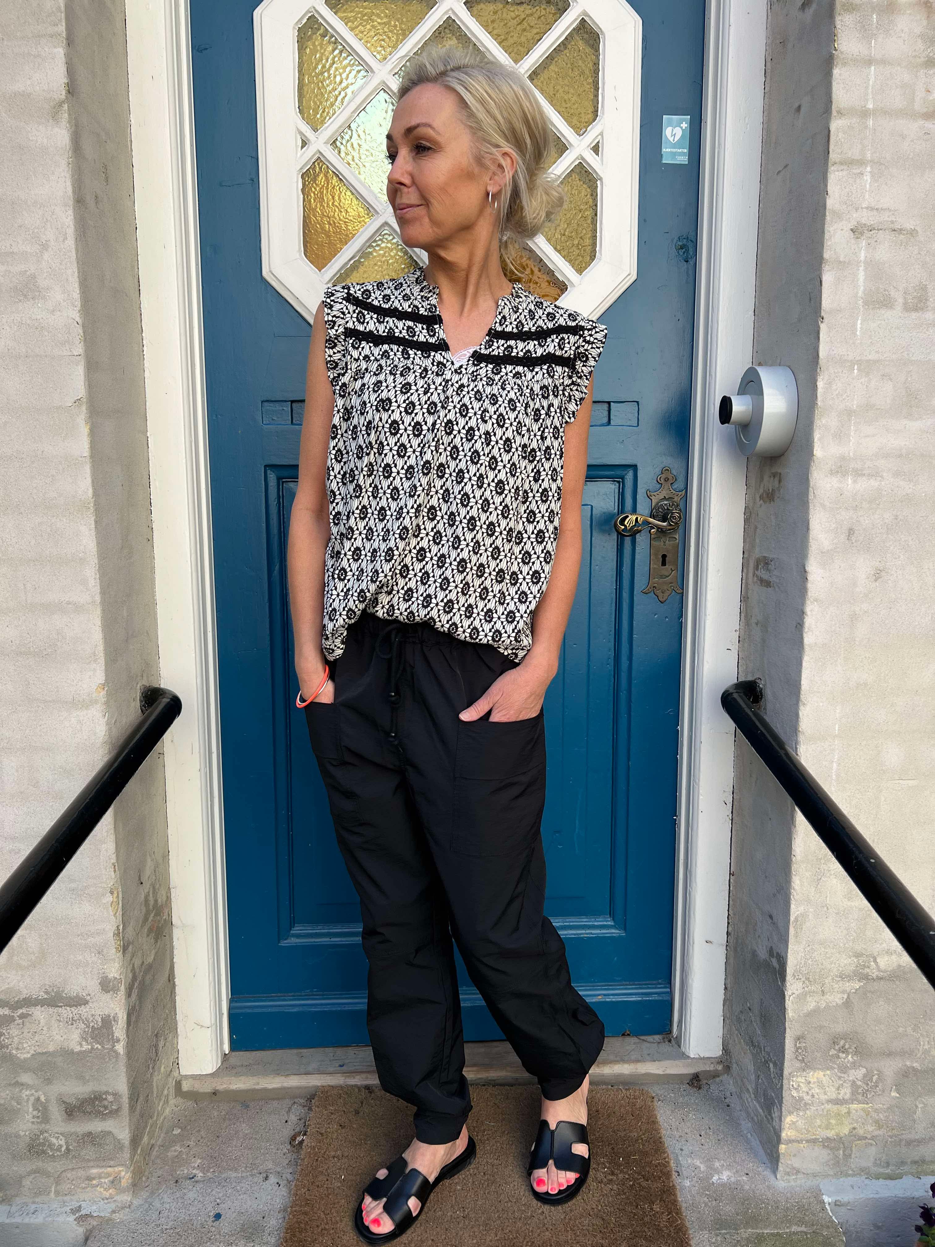 Sofia Top Offwhite-Black