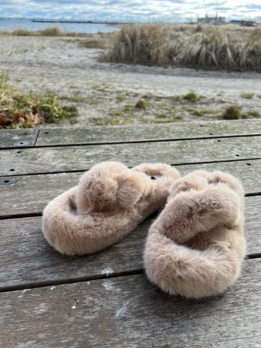 Pam slippers fake fur