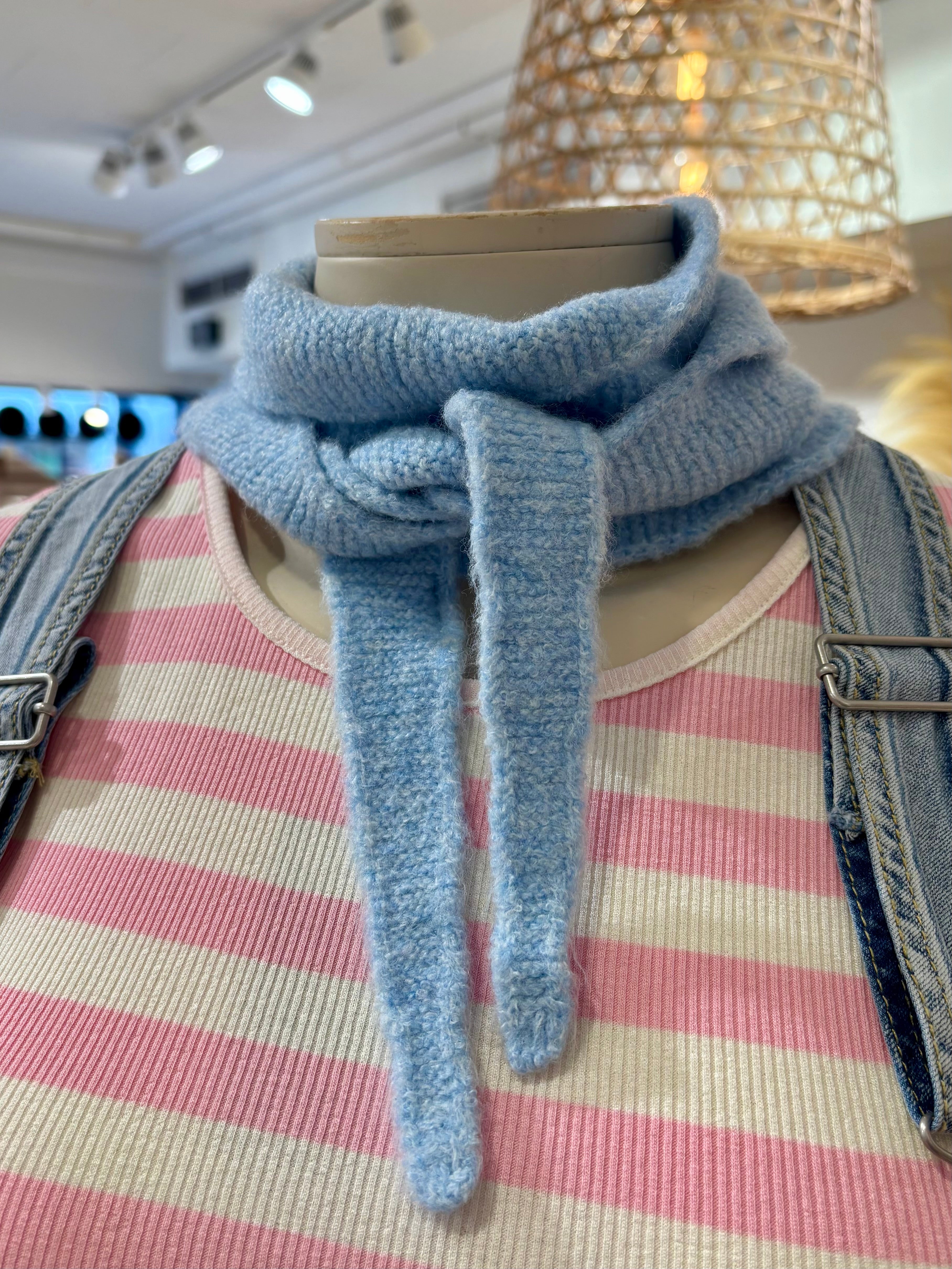 strikket tørklæde bettyboo 