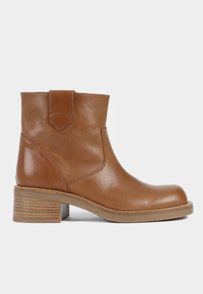 Rio boots cognac