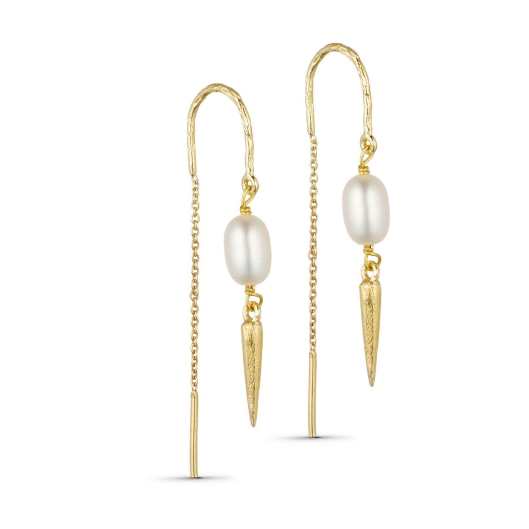 Chain earring with pearl and pendant