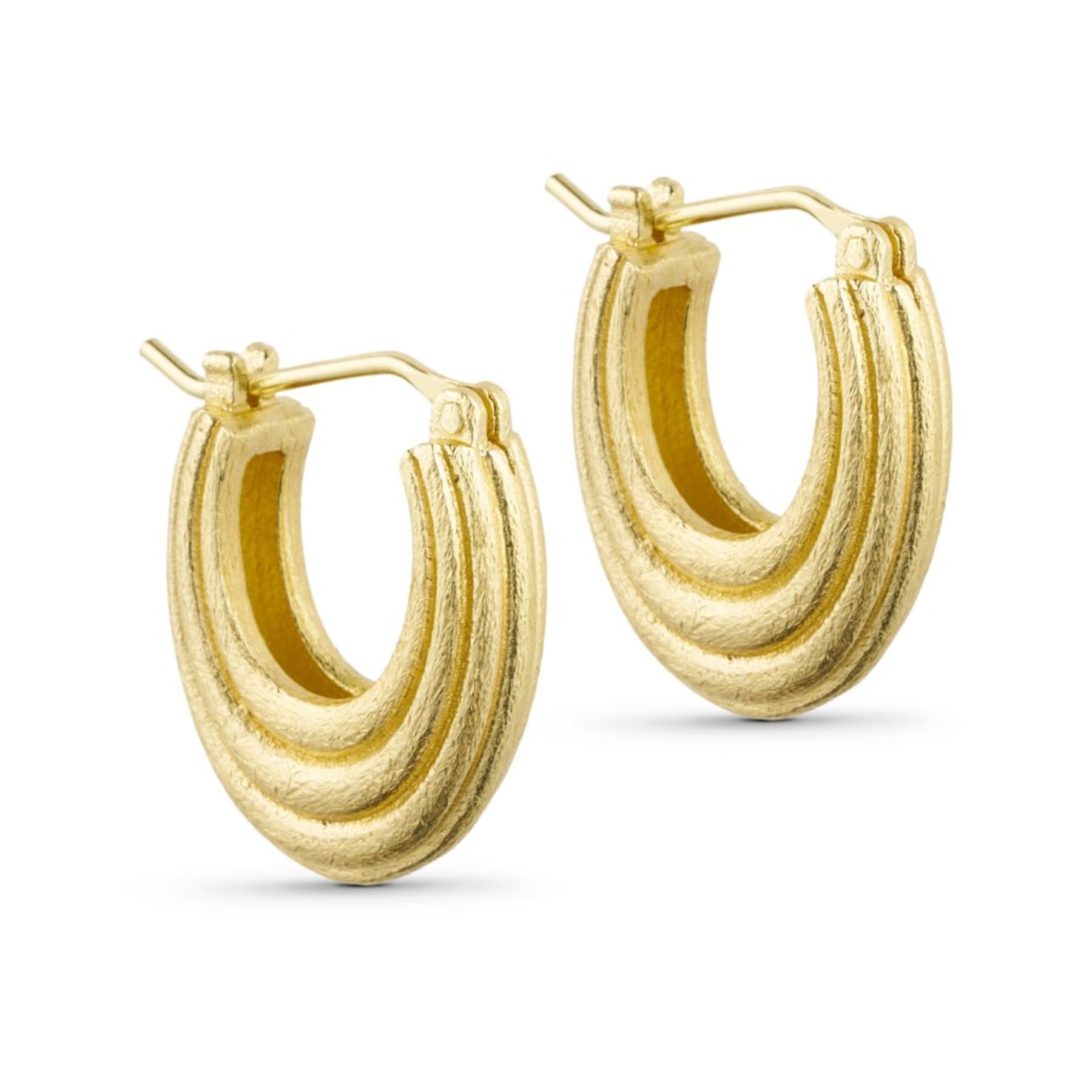 Arch earring